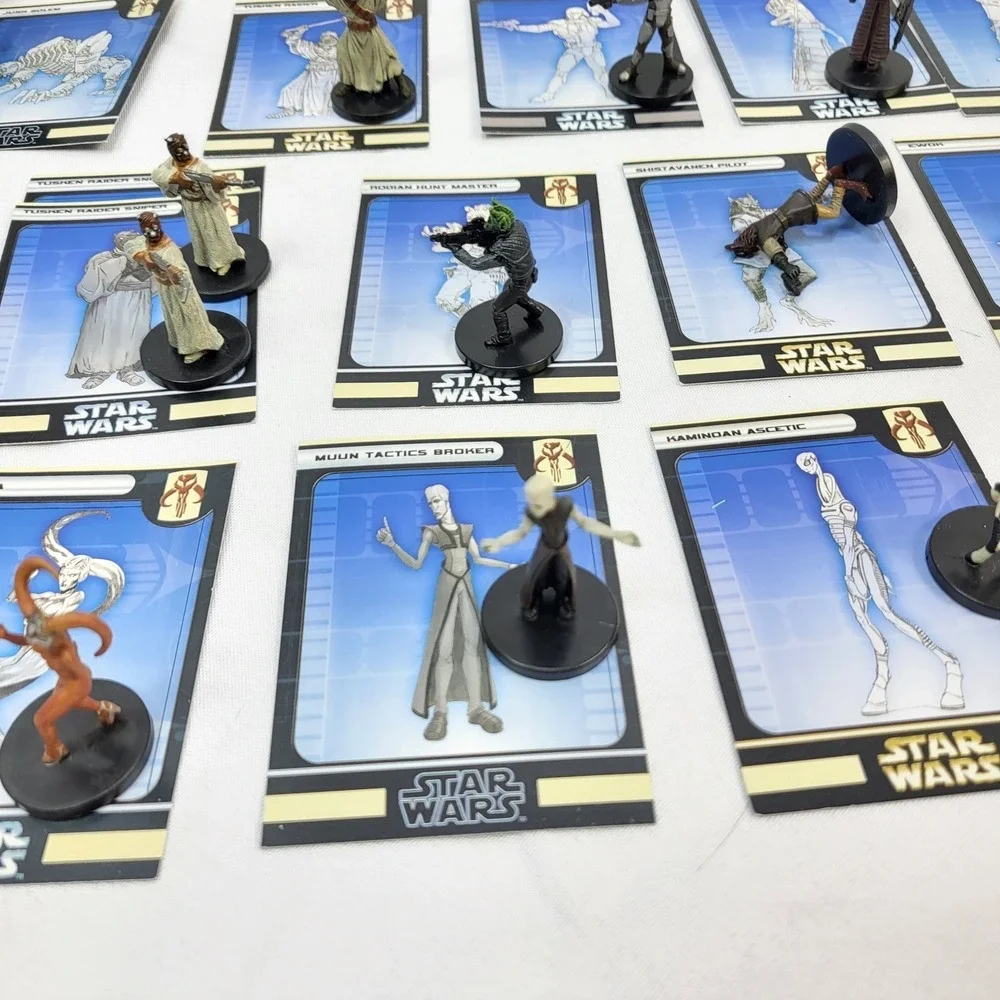 Star Wars Miniatures Lot 20 Figures w Cards Mixed Junk Golem Fringe Alien WOTC